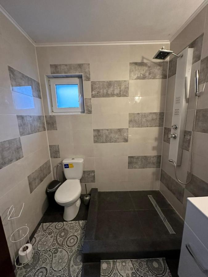 Casa Eroilor Villa Curtea De Arges Ngoại thất bức ảnh